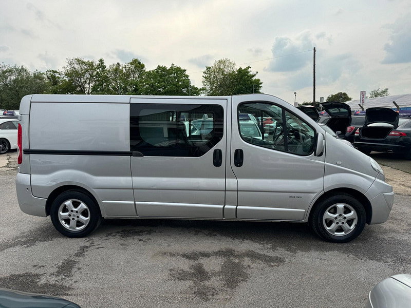 Renault Trafic 2.0 dCi LL29 Sport Crew Van L3 H1 4dr (Phase 3, 6 Seats) 4dr Manual 2026