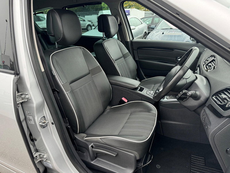 Renault Grand Scenic 1.5 dCi Dynamique TomTom EDC Euro 5 5dr 5dr Automatic 2026