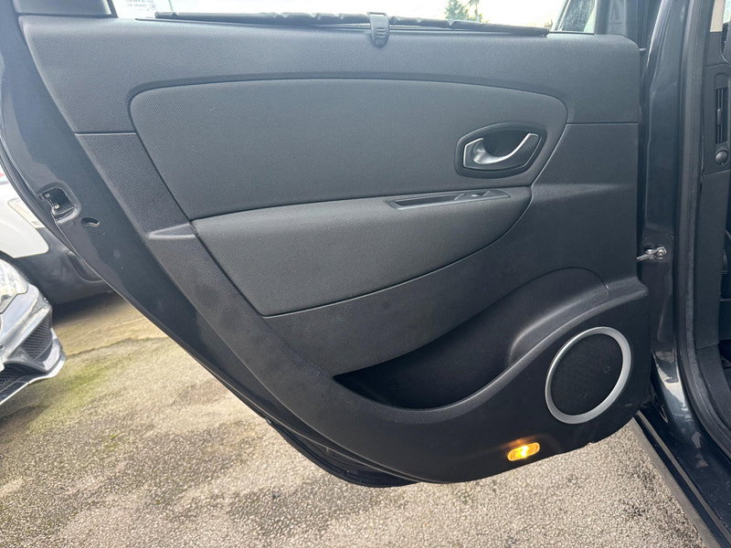 Renault Scenic 1.6 VVT Dynamique Euro 5 5dr 5dr Manual 2026