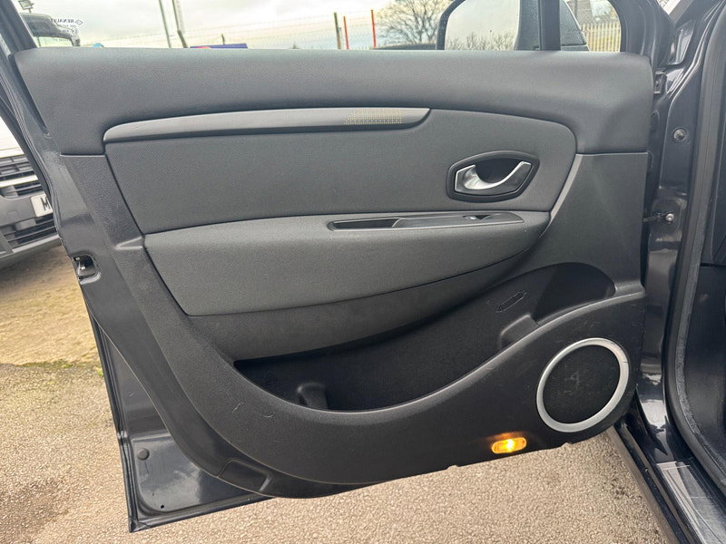Renault Scenic 1.6 VVT Dynamique Euro 5 5dr 5dr Manual 2026