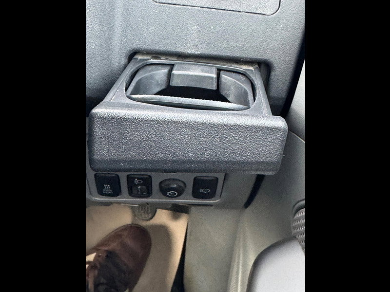 Toyota Hilux INVINCIBLE 4X4 D-4D DCB 4dr Manual 2026