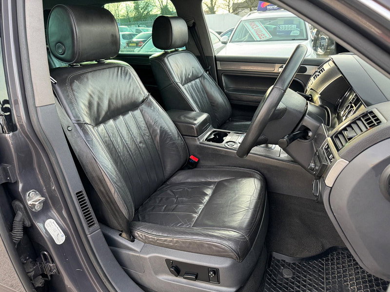 Volkswagen Touareg 3.0 TDI V6 Altitude 5dr 5dr Automatic 2026
