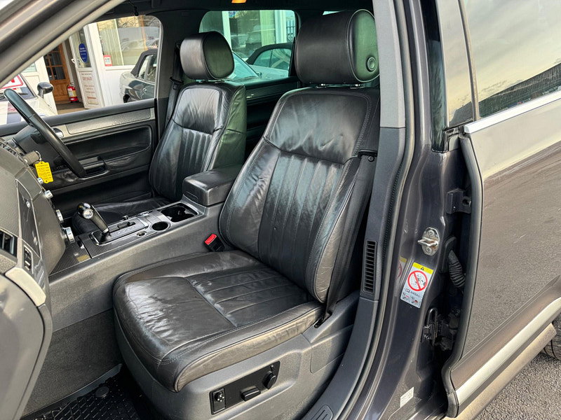 Volkswagen Touareg 3.0 TDI V6 Altitude 5dr 5dr Automatic 2026
