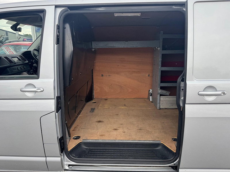 Volkswagen Transporter 2.0 TDI T28 BlueMotion Tech Highline FWD SWB Euro 6 (s/s) 5dr 5dr Manual 2026