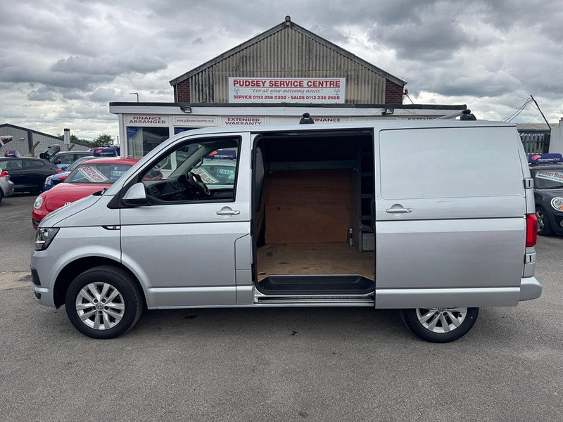 Volkswagen Transporter 2.0 TDI T28 BlueMotion Tech Highline FWD SWB Euro 6 (s/s) 5dr 5dr Manual 2026