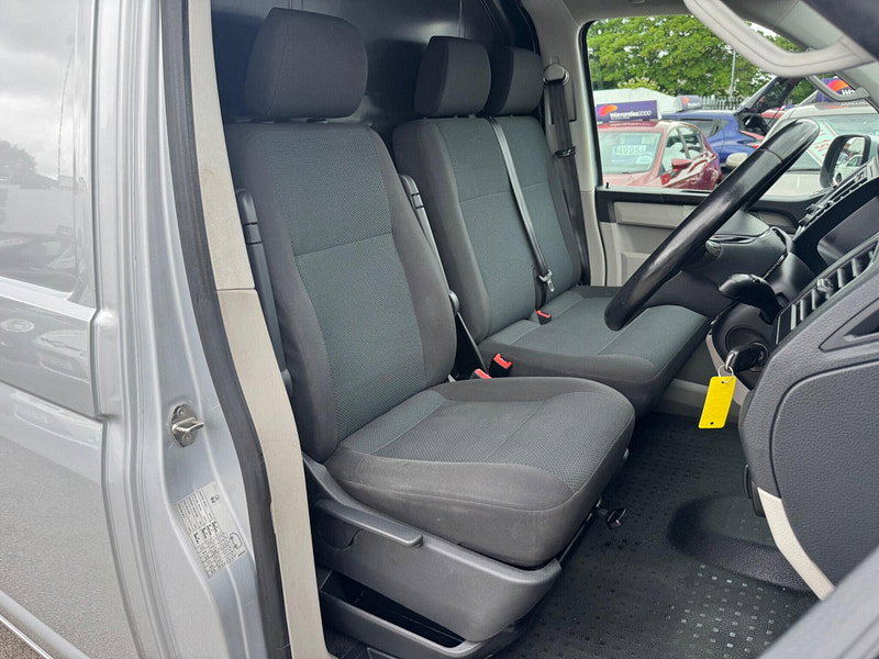 Volkswagen Transporter 2.0 TDI T28 BlueMotion Tech Highline FWD SWB Euro 6 (s/s) 5dr 5dr Manual 2026