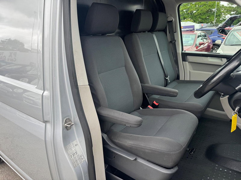 Volkswagen Transporter 2.0 TDI T28 BlueMotion Tech Highline FWD SWB Euro 6 (s/s) 5dr 5dr Manual 2026