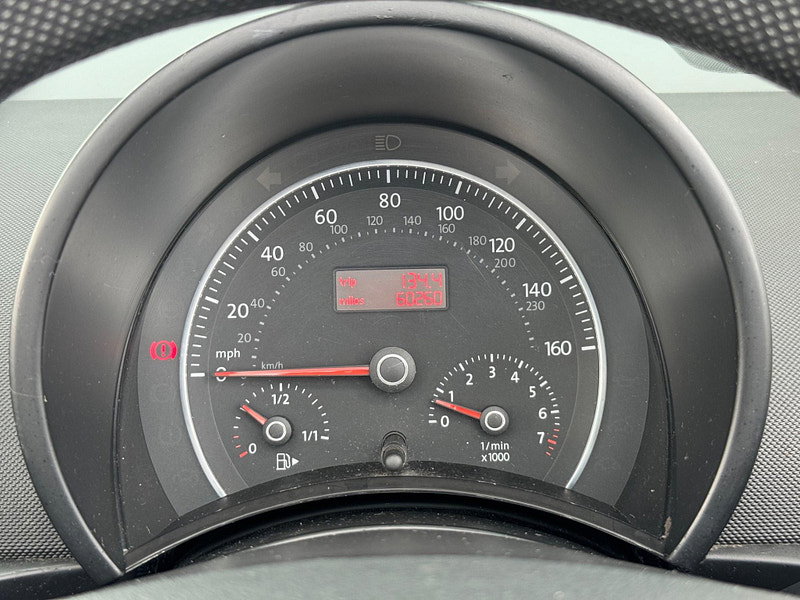 Volkswagen Beetle 1.6 Luna Cabriolet Euro 4 2dr 2dr Manual 2026