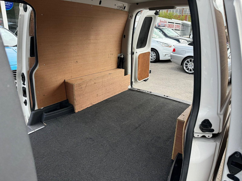 Volkswagen Caddy 1.6 C20 STARTLINE TDi L2 H1 6 DOOR VAN 4dr Manual 2026