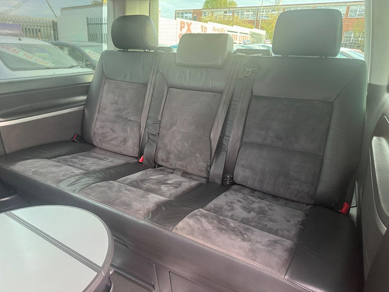 Volkswagen Caravelle 2.0 BiTDI BlueMotion Tech Executive MPV 5dr Diesel Manual Euro 5 (s/s) (180 ps) 5dr Manual 2026