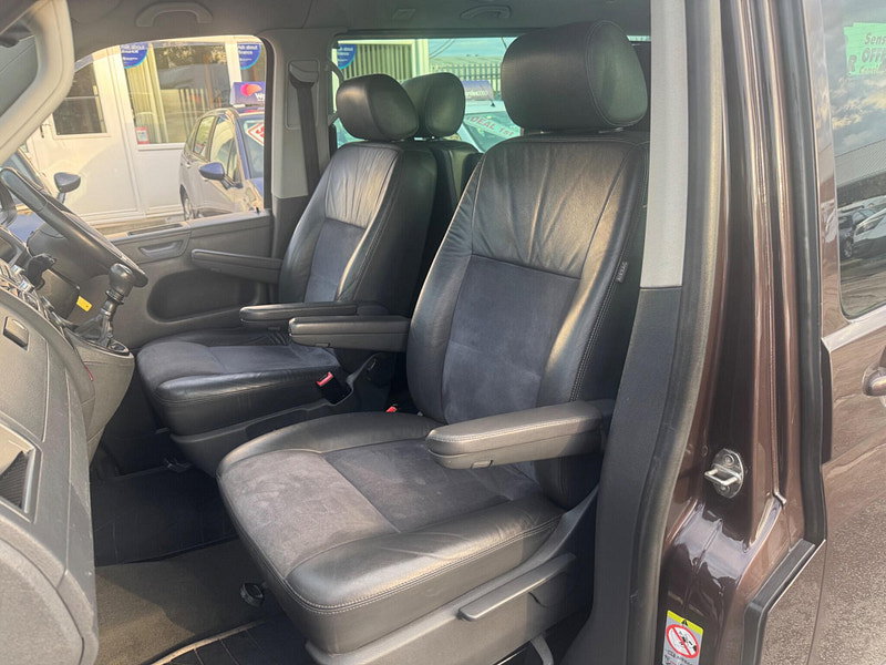 Volkswagen Caravelle 2.0 BiTDI BlueMotion Tech Executive MPV 5dr Diesel Manual Euro 5 (s/s) (180 ps) 5dr Manual 2026