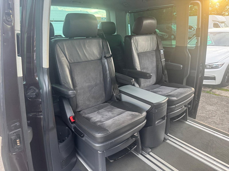 Volkswagen Caravelle 2.0 BiTDI BlueMotion Tech Executive MPV 5dr Diesel Manual Euro 5 (s/s) (180 ps) 5dr Manual 2026
