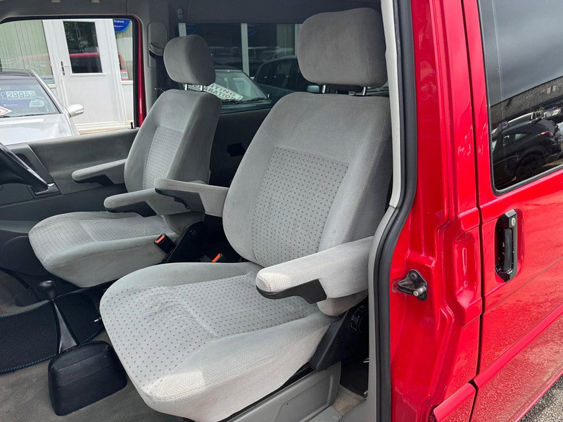 Volkswagen Caravelle 2.5 TD GL (7 Seats) 4dr Automatic 2026