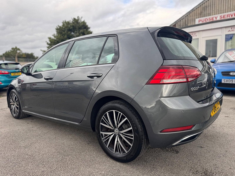 Volkswagen Golf 1.5 TSI EVO BlueMotion Tech SE Nav DSG Euro 6 (s/s) 5dr 5dr Automatic 2026