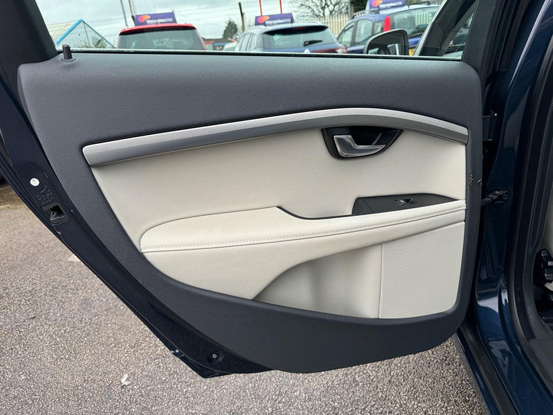 Volvo V70 2.0 D3 SE Euro 5 (s/s) 5dr 5dr Manual 2026