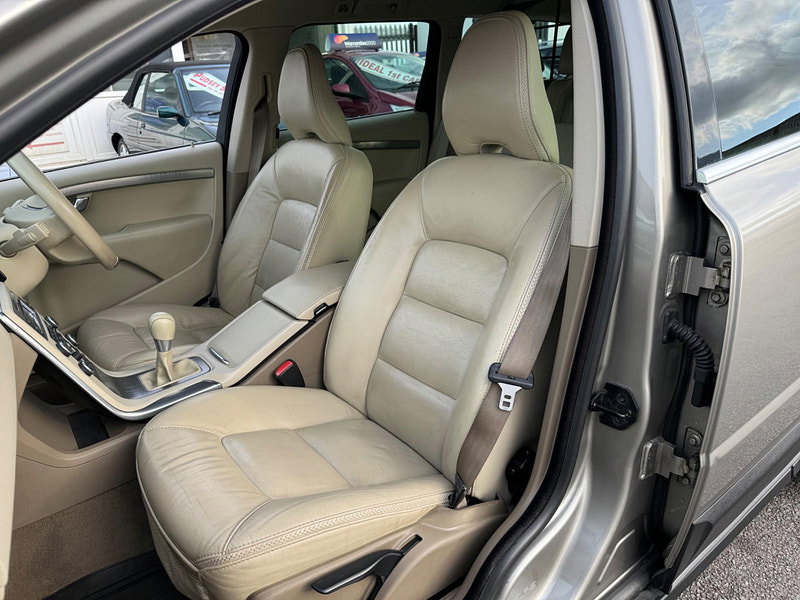 Volvo XC70 2.4 D5 SE Lux AWD Euro 5 5dr 5dr Manual 2026