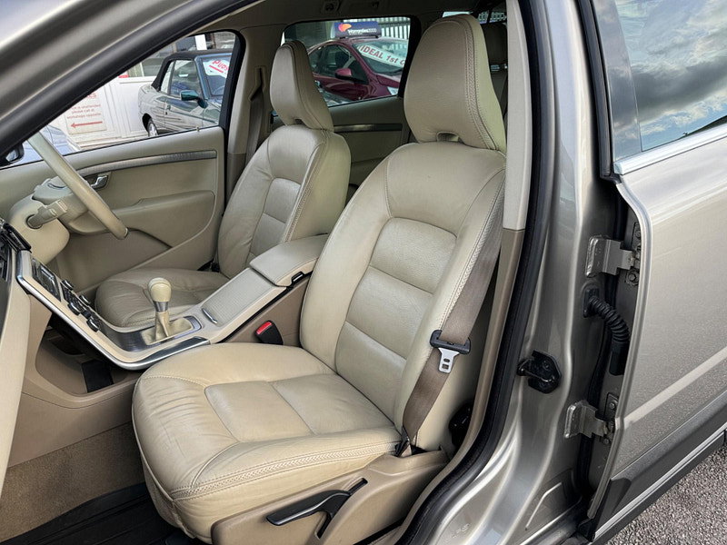 Volvo XC70 2.4 D5 SE Lux AWD Euro 5 5dr 5dr Manual 2026
