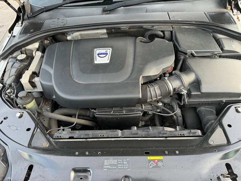 Volvo XC70 2.4 D5 SE Lux AWD Euro 5 5dr 5dr Manual 2026
