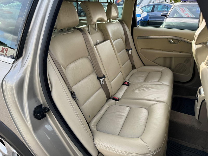 Volvo XC70 2.4 D5 SE Lux AWD Euro 5 5dr 5dr Manual 2026