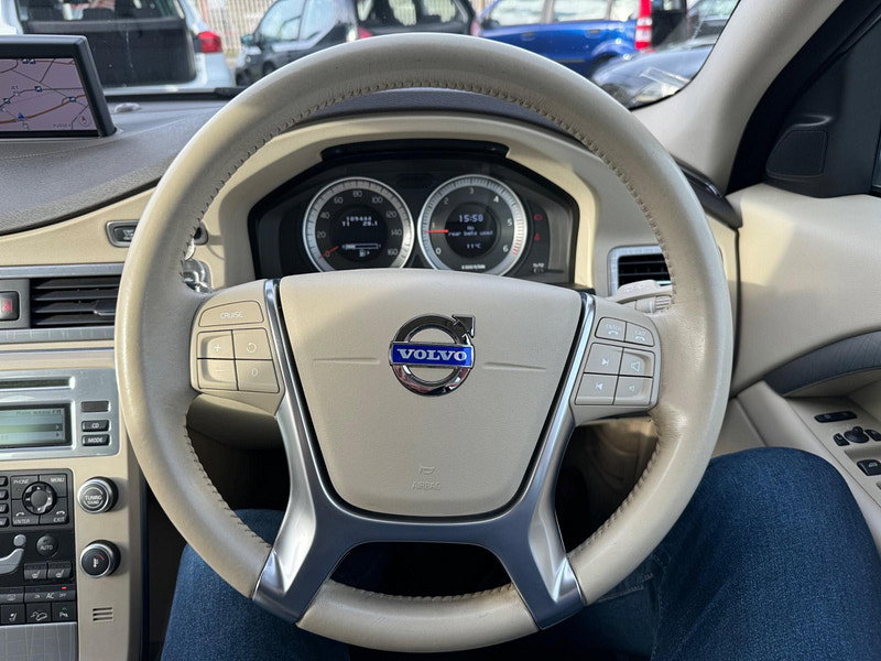Volvo XC70 2.4 D5 SE Lux AWD Euro 5 5dr 5dr Manual 2026