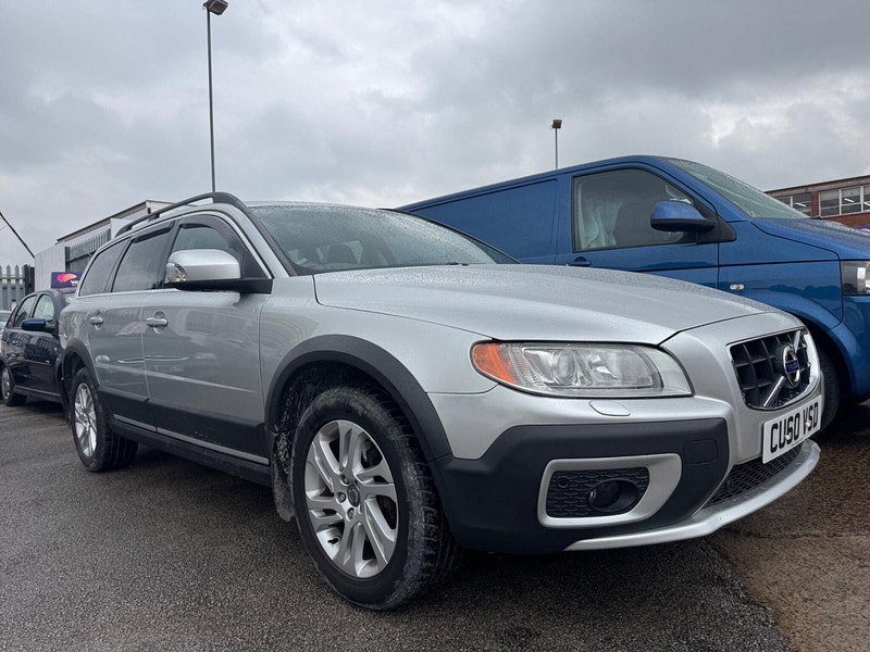 Volvo XC70 2.4 D5 SE Lux Estate 5dr Diesel Geartronic AWD Euro 5 (205 ps) 5dr Automatic 2026