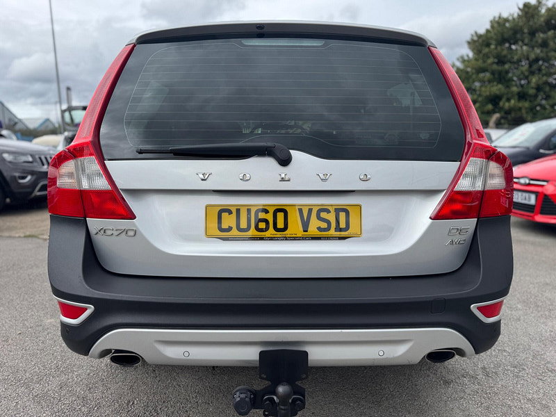 Volvo XC70 2.4 D5 SE Lux Estate 5dr Diesel Geartronic AWD Euro 5 (205 ps) 5dr Automatic 2026