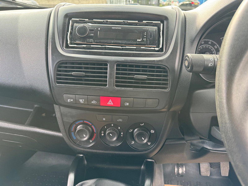Vauxhall Combo 1.3 CDTi 2000 16v Sportive FWD L1 H1 3dr 3dr Manual 2026