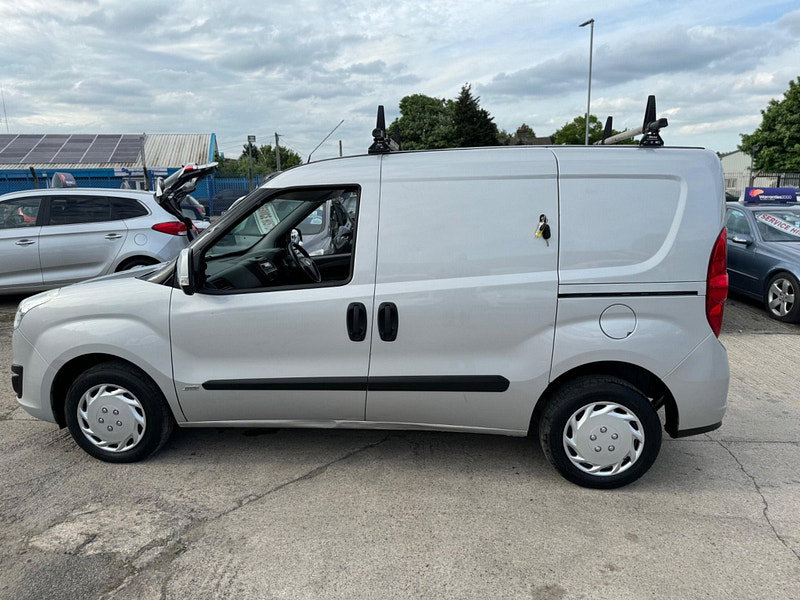 Vauxhall Combo 1.3 CDTi 2000 16v Sportive FWD L1 H1 3dr 3dr Manual 2026