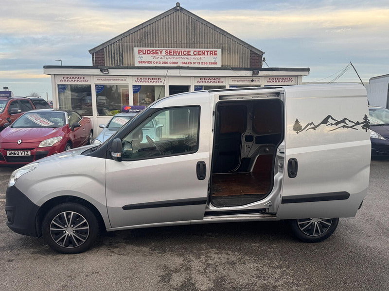 Vauxhall Combo 1.3 CDTi 2000 ecoFLEX 16v FWD L1 H1 (s/s) 3dr 3dr Manual 2026