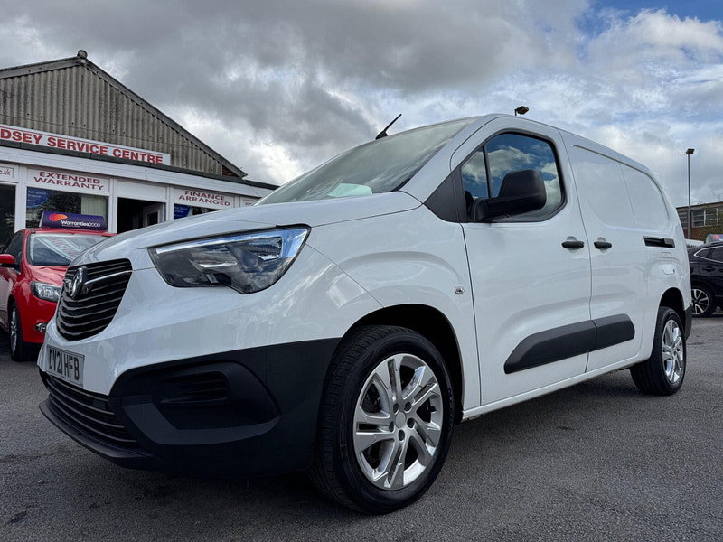 Vauxhall Combo 1.5 Turbo D 2300 Dynamic L2 H1 Euro 6 4dr 4dr Manual 2026