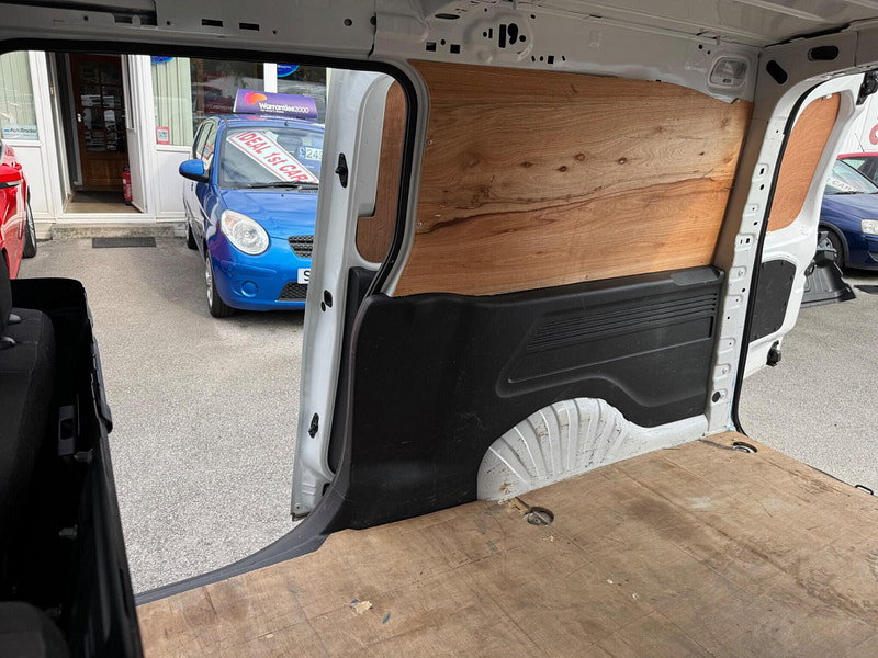 Vauxhall Combo 1.5 Turbo D 2300 Dynamic L2 H1 Euro 6 4dr 4dr Manual 2026