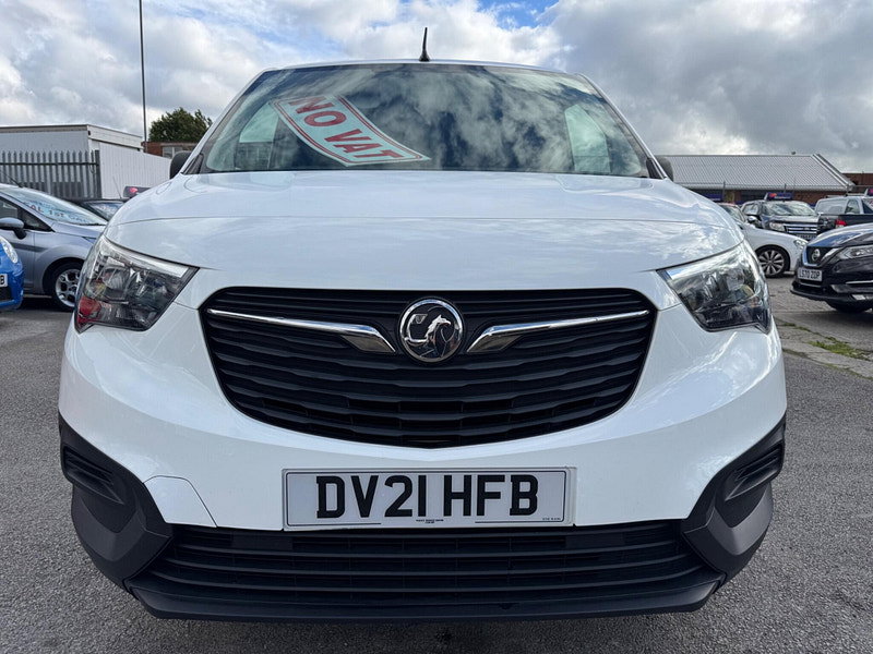 Vauxhall Combo 1.5 Turbo D 2300 Dynamic L2 H1 Euro 6 4dr 4dr Manual 2026