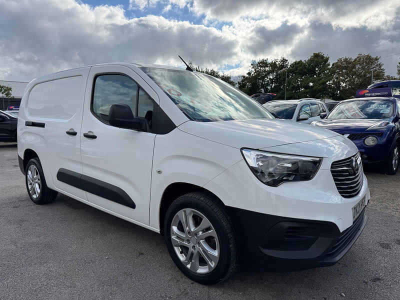 Vauxhall Combo 1.5 Turbo D 2300 Dynamic L2 H1 Euro 6 4dr 4dr Manual 2026
