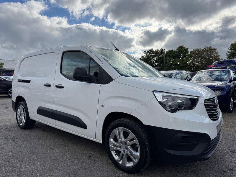 Vauxhall Combo 1.5 Turbo D 2300 Dynamic L2 H1 Euro 6 4dr 4dr Manual 2026