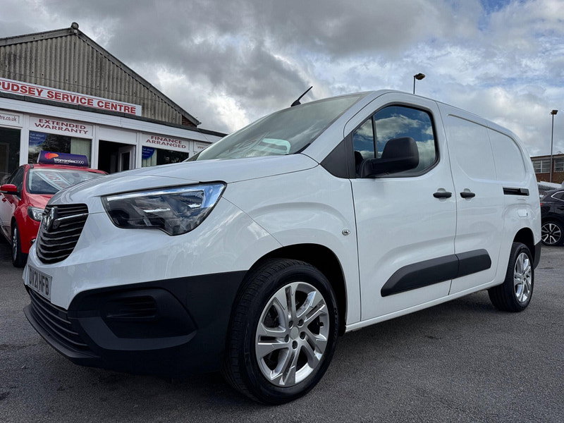 Vauxhall Combo 1.5 Turbo D 2300 Dynamic L2 H1 Euro 6 4dr 4dr Manual 2026