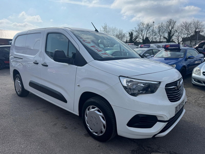 Vauxhall Combo 1.5 Turbo D 2300 Sportive L2 H1 Euro 6 (s/s) 4dr 4dr Manual 2026