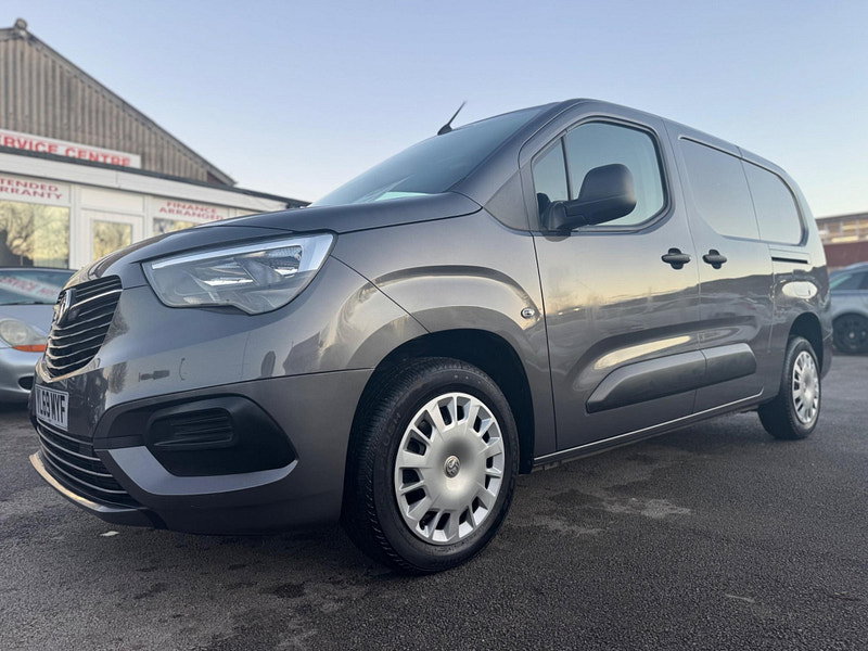 Vauxhall Combo 1.5 Turbo D 2300 Sportive L2 H1 Euro 6 (s/s) 4dr 4dr Manual 2026