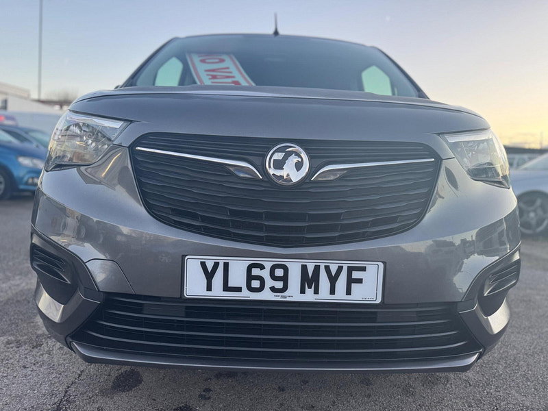 Vauxhall Combo 1.5 Turbo D 2300 Sportive L2 H1 Euro 6 (s/s) 4dr 4dr Manual 2026