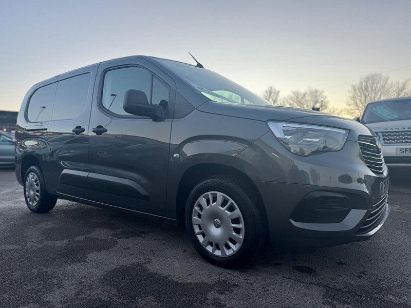 Vauxhall Combo 1.5 Turbo D 2300 Sportive L2 H1 Euro 6 (s/s) 4dr 4dr Manual 2026