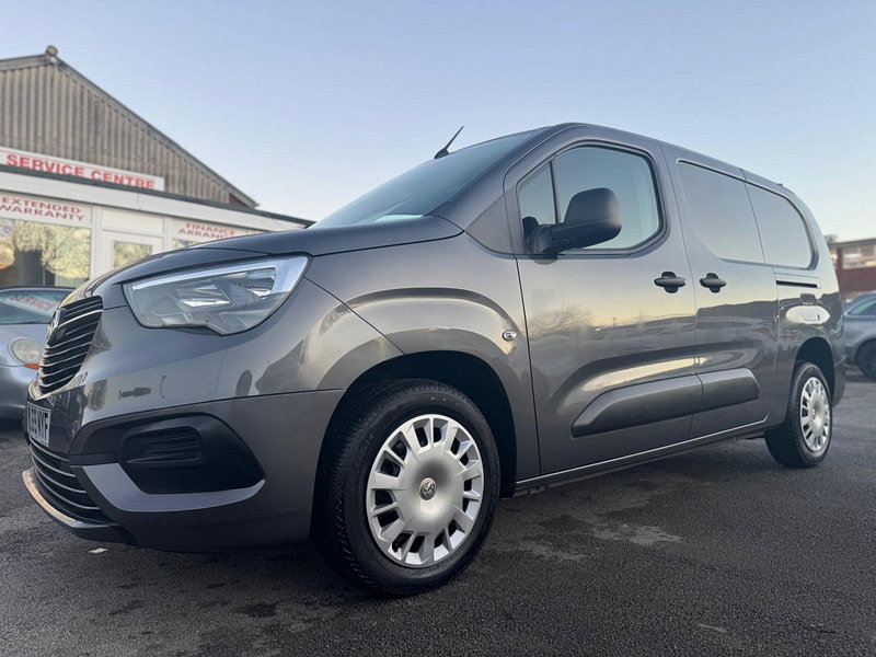 Vauxhall Combo 1.5 Turbo D 2300 Sportive L2 H1 Euro 6 (s/s) 4dr 4dr Manual 2026