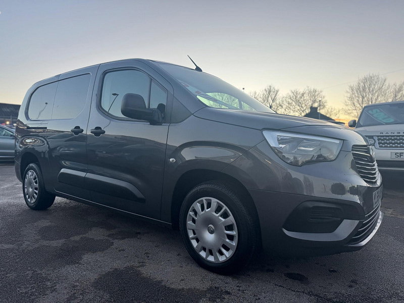 Vauxhall Combo 1.5 Turbo D 2300 Sportive L2 H1 Euro 6 (s/s) 4dr 4dr Manual 2026