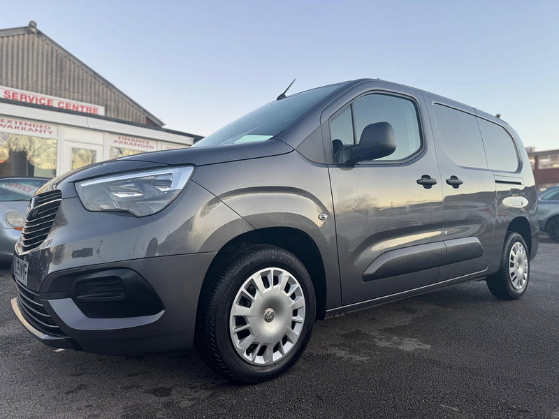 Vauxhall Combo 1.5 Turbo D 2300 Sportive L2 H1 Euro 6 (s/s) 4dr 4dr Manual 2026