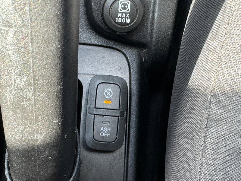 Vauxhall Combo 1.6 CDTi 2300 16v FWD L2 H1 (s/s) 3dr 3dr Manual 2026