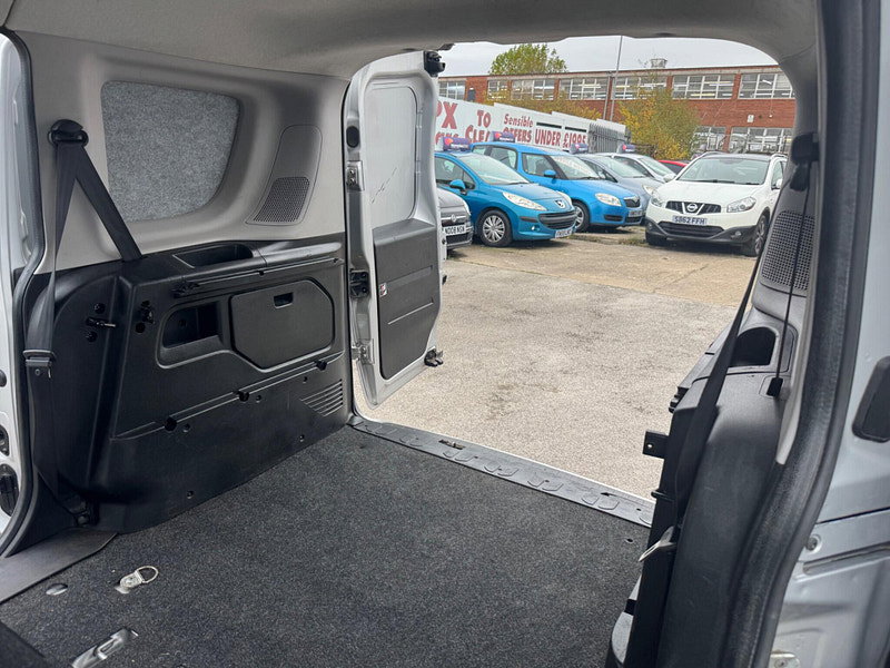 Vauxhall Combo 1.6 CDTi 2300 16v Sportive FWD L1 H1 (s/s) 3dr 3dr Manual 2026