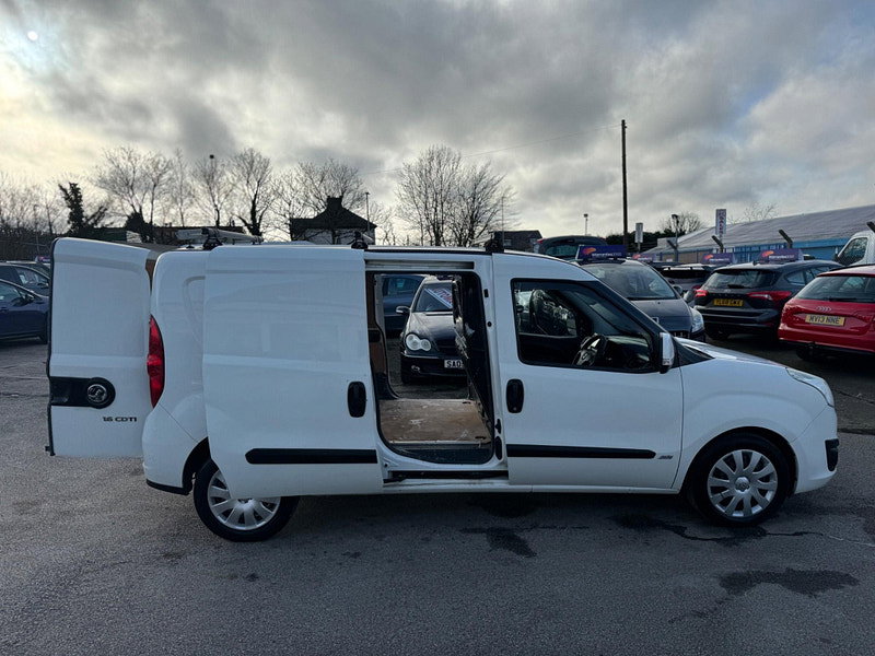 Vauxhall Combo 1.6 CDTi 2300 16v Sportive FWD L2 H1 (s/s) 6dr 6dr Manual 2026