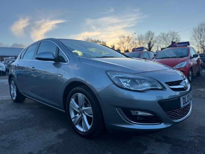 Vauxhall Astra 1.6 16v SRi Euro 5 5dr 5dr Manual 2026