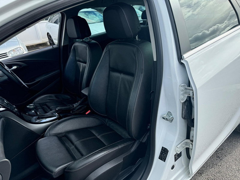 Vauxhall Astra 1.6i Elite Sports Tourer Auto Euro 6 5dr 5dr Automatic 2026