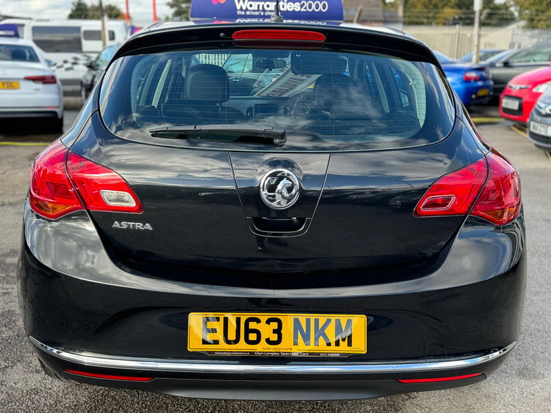 Vauxhall Astra 1.7 CDTi ecoFLEX ES Euro 5 (s/s) 5dr 5dr Manual 2026