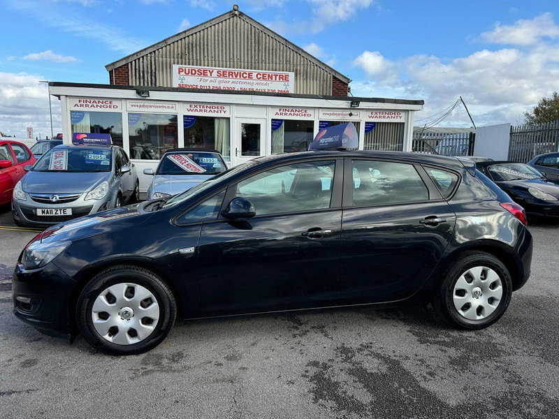Vauxhall Astra 1.7 CDTi ecoFLEX ES Euro 5 (s/s) 5dr 5dr Manual 2026