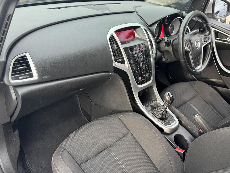 Vauxhall Astra 1.7 CDTi ecoFLEX SRi Sports Tourer Euro 5 (s/s) 5dr 5dr Manual 2026